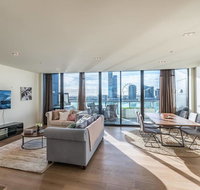 Waterfront 3 Bedroom Luxury Home Victoria Harbour - Darwin Holiday