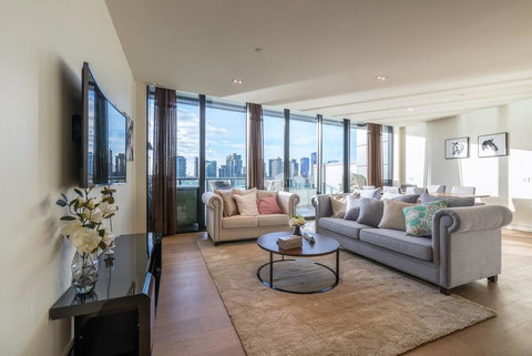 Waterfront 3 Bedroom Luxury Home Victoria Harbour - Darwin Holiday 1