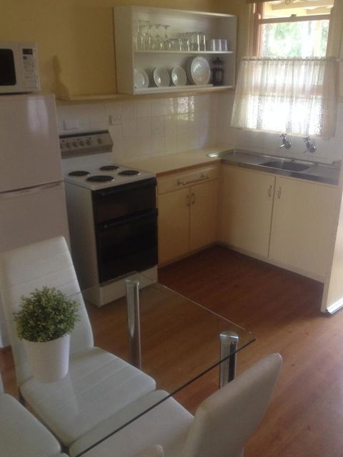 Viewhill Holiday Units - Darwin Holiday 6