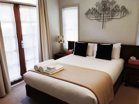 Luxury Abalina Cottages - Darwin Holiday 3