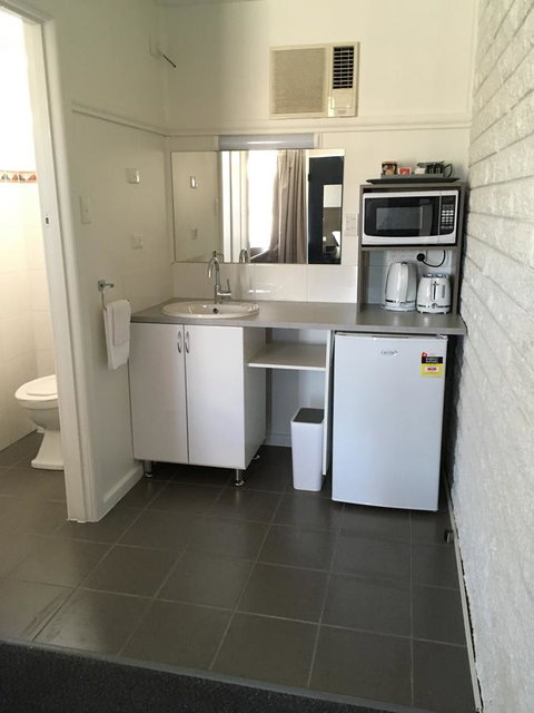 Motel Yarrawonga - Darwin Holiday 5