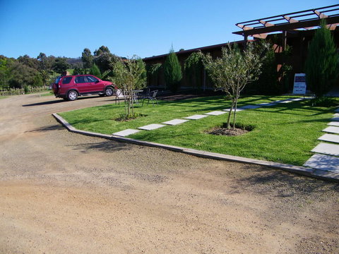 De\'Vine Escape - Darwin Holiday 34