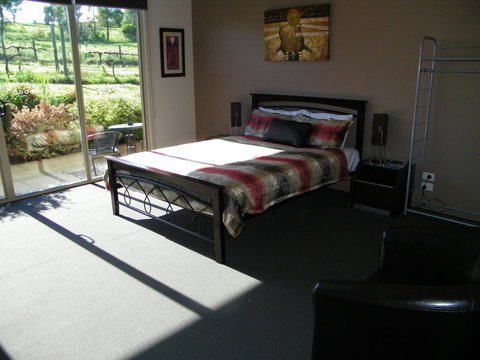 De\'Vine Escape - Darwin Holiday 4