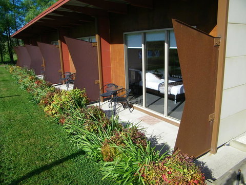 De\'Vine Escape - Darwin Holiday 36