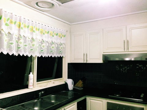 Doncaster Westfield Home Stay - Darwin Holiday 10
