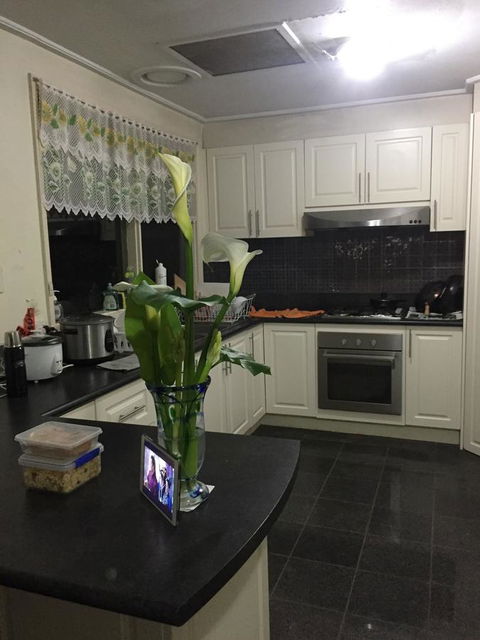 Doncaster Westfield Home Stay - Darwin Holiday 11