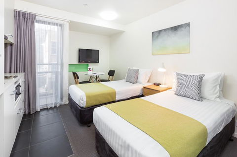 City Edge North Melbourne Apartment Hotel - Darwin Holiday 6