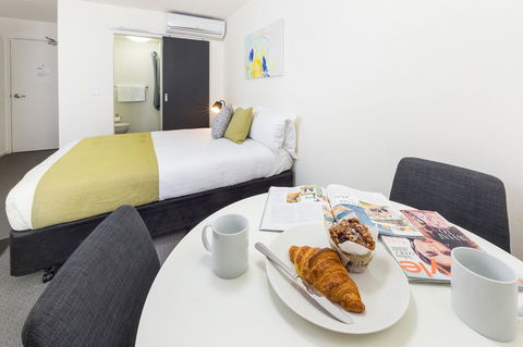 City Edge North Melbourne Apartment Hotel - Darwin Holiday 4