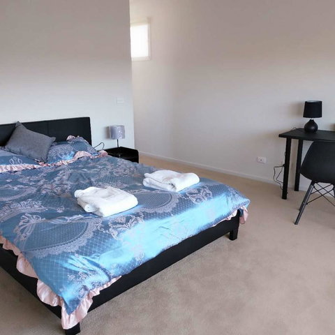 Melbourne Guest House - Darwin Holiday 23