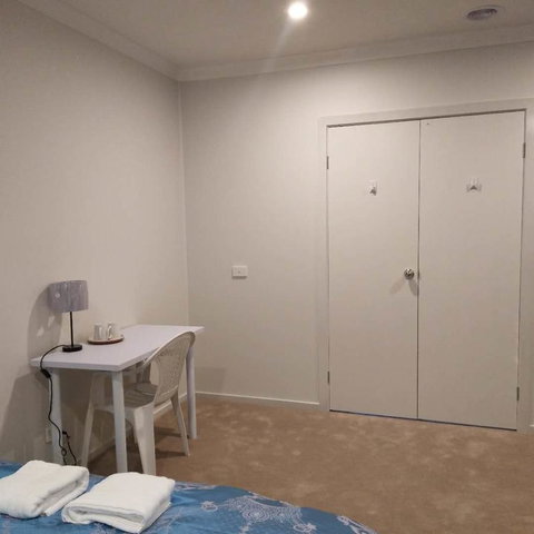 Melbourne Guest House - Darwin Holiday 29