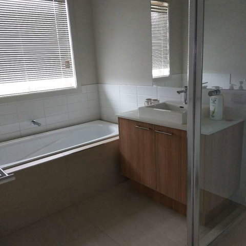 Melbourne Guest House - Darwin Holiday 36