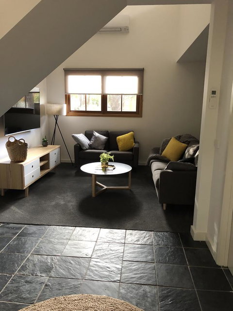 Lothlorien - Darwin Holiday 6