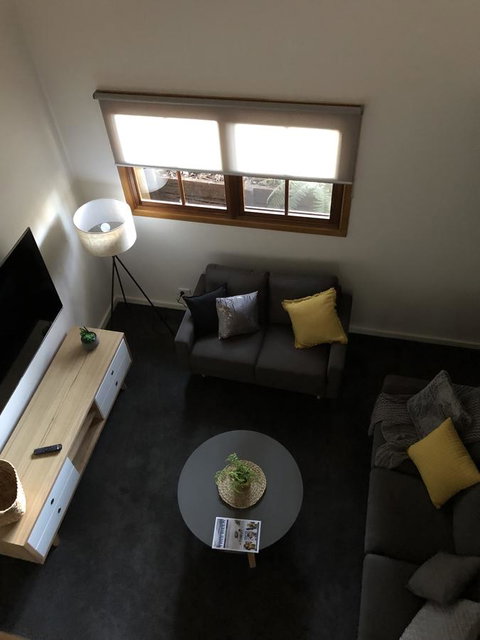 Lothlorien - Darwin Holiday 9