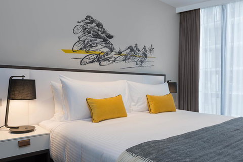 Peppers Docklands - Darwin Holiday 24