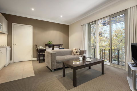 Comfort Hotel Melbourne Central - Darwin Holiday 9