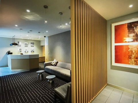 225 Melbourne Tower - Darwin Holiday 26