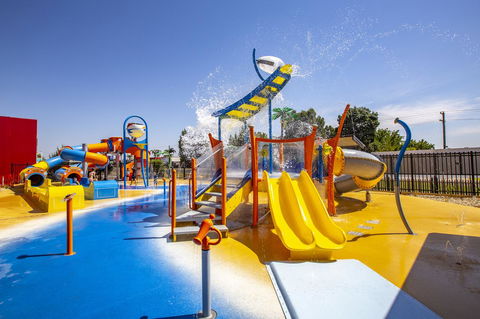 All Seasons Mildura Holiday Park - Darwin Holiday 2