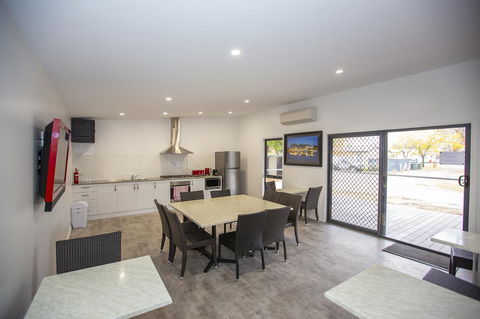 All Seasons Mildura Holiday Park - Darwin Holiday 6