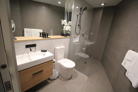 Evelyn507 - Darwin Holiday 2