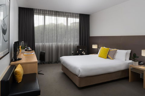 Atura Dandenong - Darwin Holiday 1