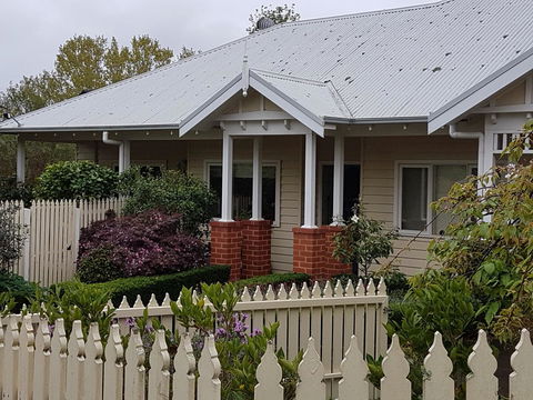 Healesville House - Fig Tree House - Darwin Holiday 0