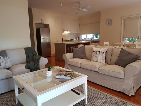 Healesville House - Fig Tree House - Darwin Holiday 7