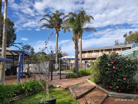 Coachman Motel And Holiday Units - Darwin Holiday 14