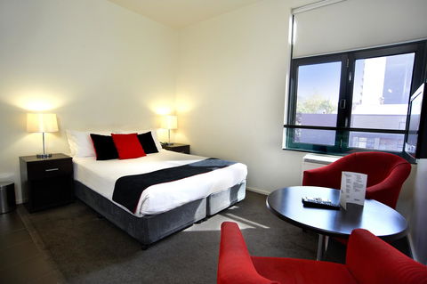 City Edge On Elizabeth Apartment Hotel - Darwin Holiday 2