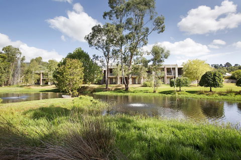 Nightcap At York On Lilydale - Darwin Holiday 6