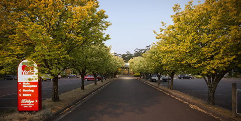 Nightcap At York On Lilydale - Darwin Holiday 27
