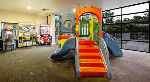 Nightcap At York On Lilydale - Darwin Holiday 7