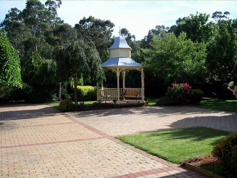 Nightcap At York On Lilydale - Darwin Holiday 39