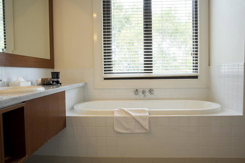 Yarra Valley Lodge - Darwin Holiday 31