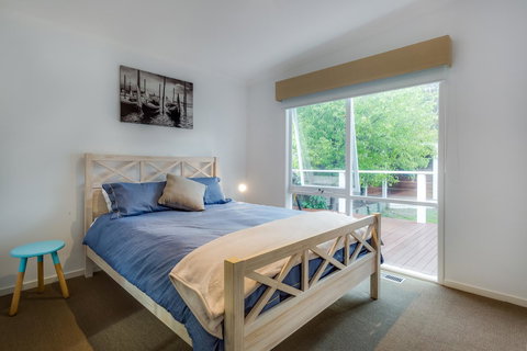 Cute Cottage On Cain - Beach At End Of Street - Darwin Holiday 11