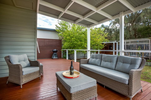 Cute Cottage On Cain - Beach At End Of Street - Darwin Holiday 7