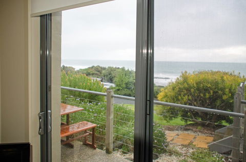 5 Whitecrest Great Ocean Road Resort - Ocean Views - Darwin Holiday 16