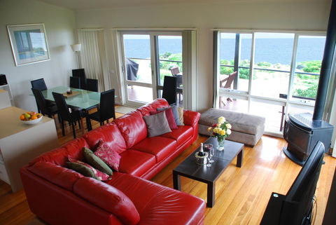 5 Whitecrest Great Ocean Road Resort - Ocean Views - Darwin Holiday 7