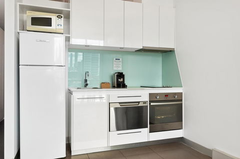 Docklands Private Collection - City Harbour Apartments - Darwin Holiday 2