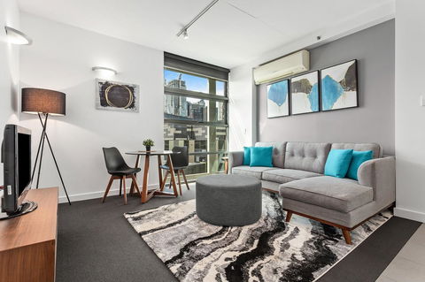 Docklands Private Collection - City Harbour Apartments - Darwin Holiday 7