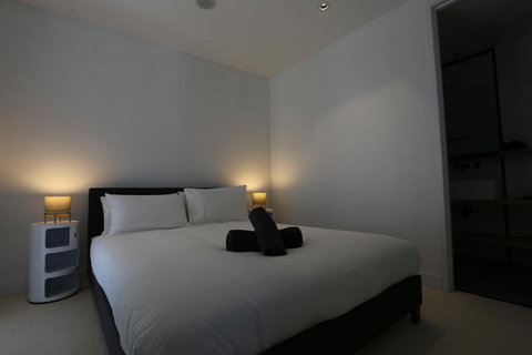 Readyset Stadium - Darwin Holiday 1