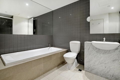 ULTIQA Little Collins (located At The Hero Apartment Building) - Darwin Holiday 18