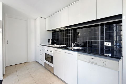 ULTIQA Little Collins (located At The Hero Apartment Building) - Darwin Holiday 24