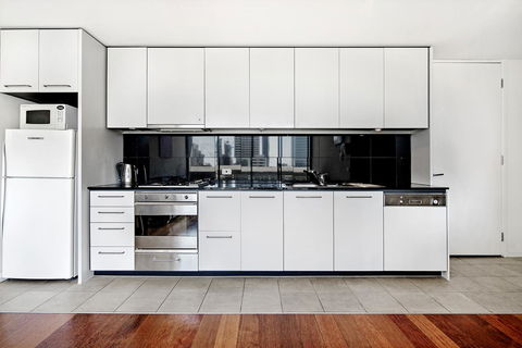 ULTIQA Little Collins (located At The Hero Apartment Building) - Darwin Holiday 7