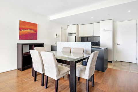 ULTIQA Little Collins (located At The Hero Apartment Building) - Darwin Holiday 17