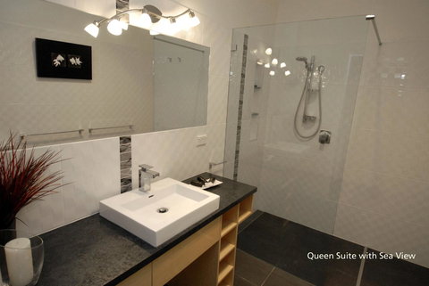 Seascape Accommodation - Darwin Holiday 6