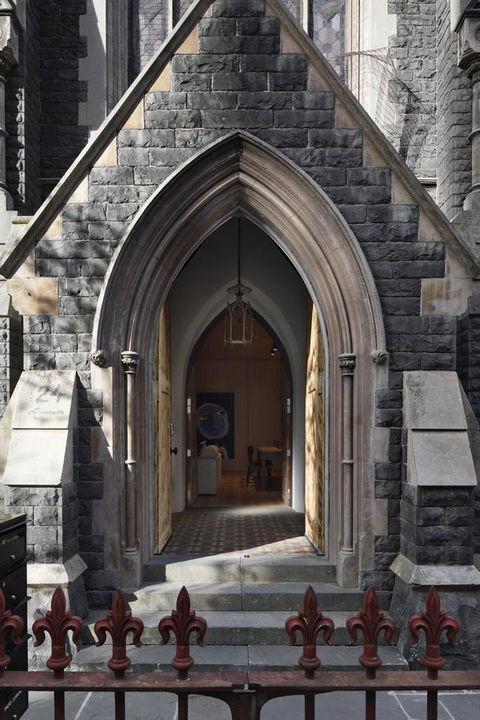 Converted Blue Stone Church - Darwin Holiday 0