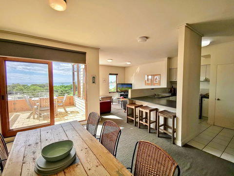 Lornebeach Apartments - Darwin Holiday 1
