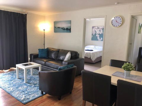 Willow Dene Holiday Apartments - Darwin Holiday 0