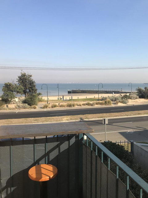 Beach Front Beauty - Darwin Holiday 24