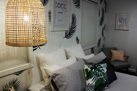 Escape On Birch - Darwin Holiday 14